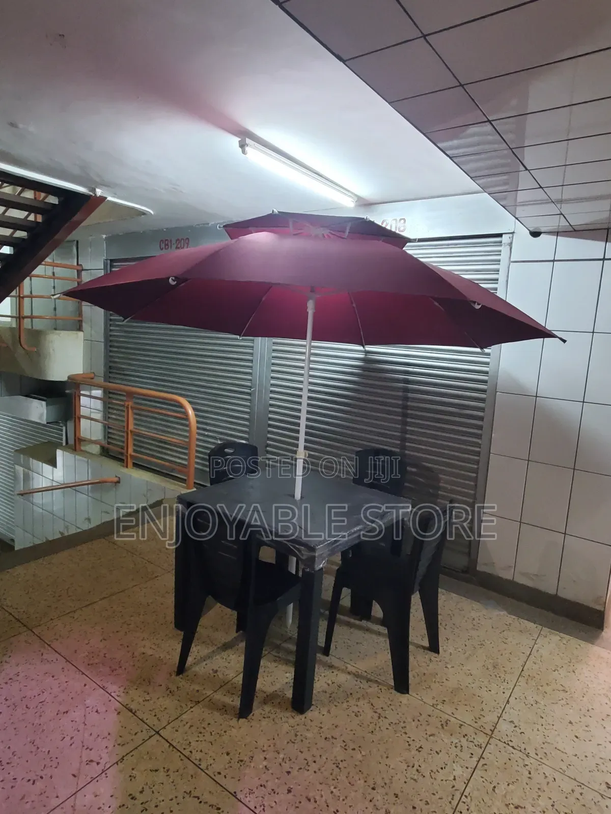 Plastic Chairs,Table and Umbrella for Hotel,Bar,Garden
