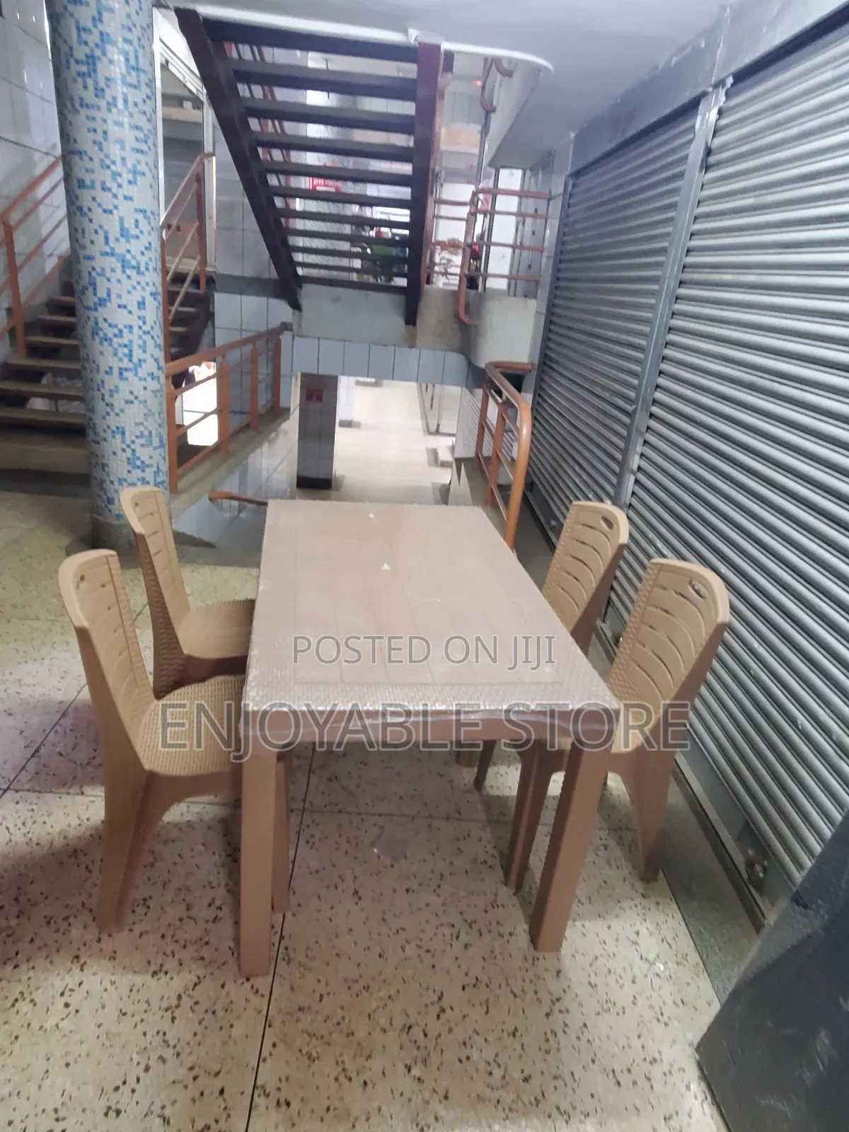 Dining Plastic Table and 4 Chairs Brown