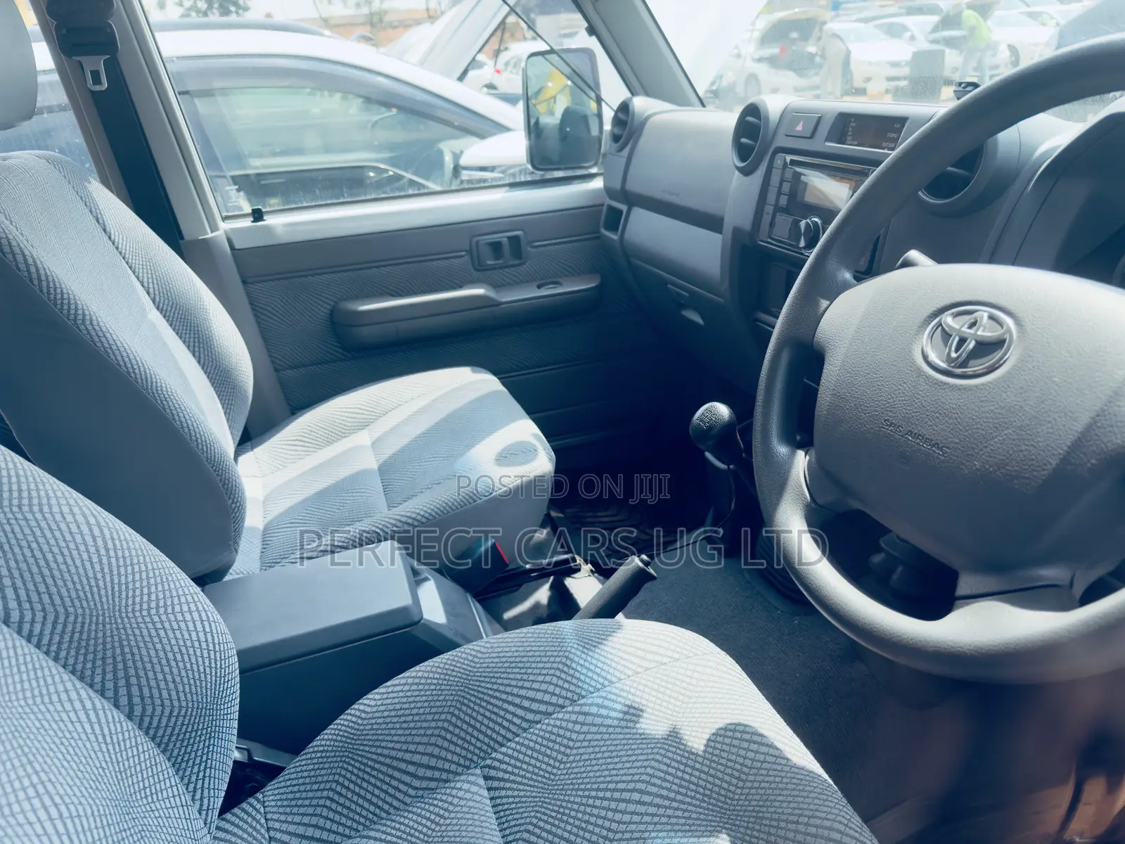 Toyota Land Cruiser 4.0 V6 DSL 2015 Silver