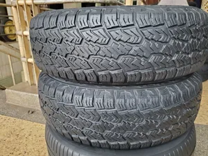 Photo - 215/70r16 Good Condition