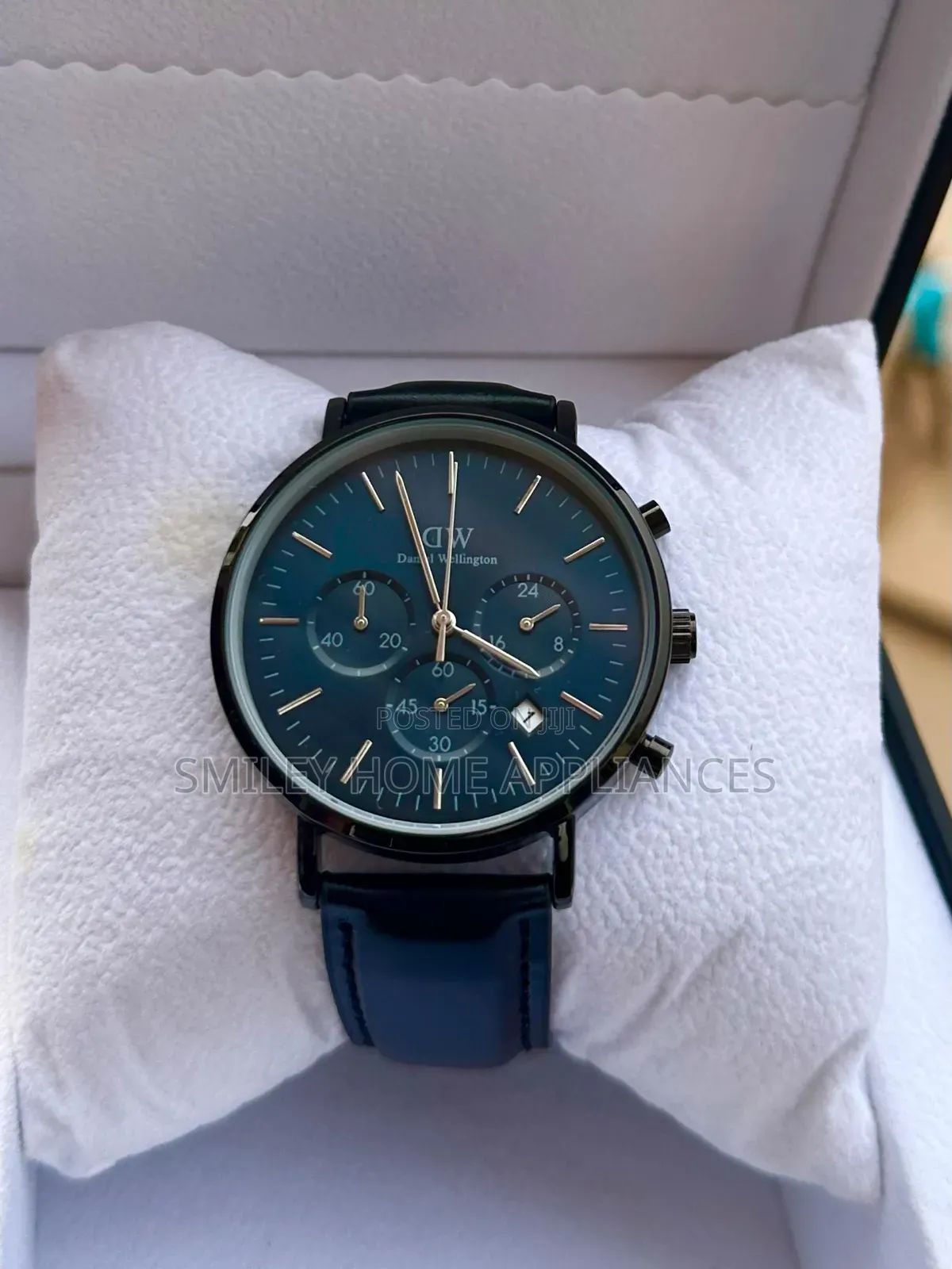 DW Original Stylish Wrist Watch With Genuine Leather
