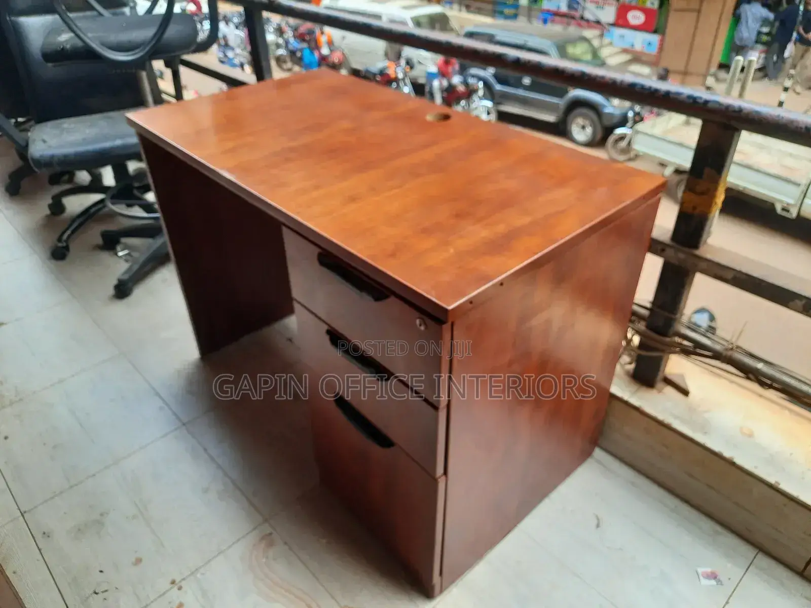 Second Hand Heavy Brown Office Desk, Size 100cm // 1 Metre