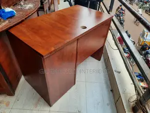 Second Hand Heavy Brown Office Desk, Size 100cm // 1 Metre