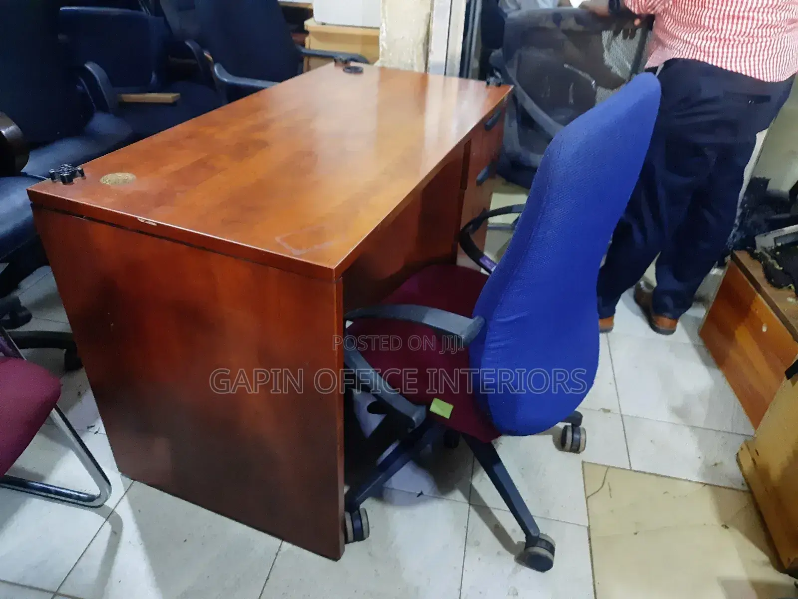 Econd Hand Office Desk Size 120cm Witj Adjustable Chair
