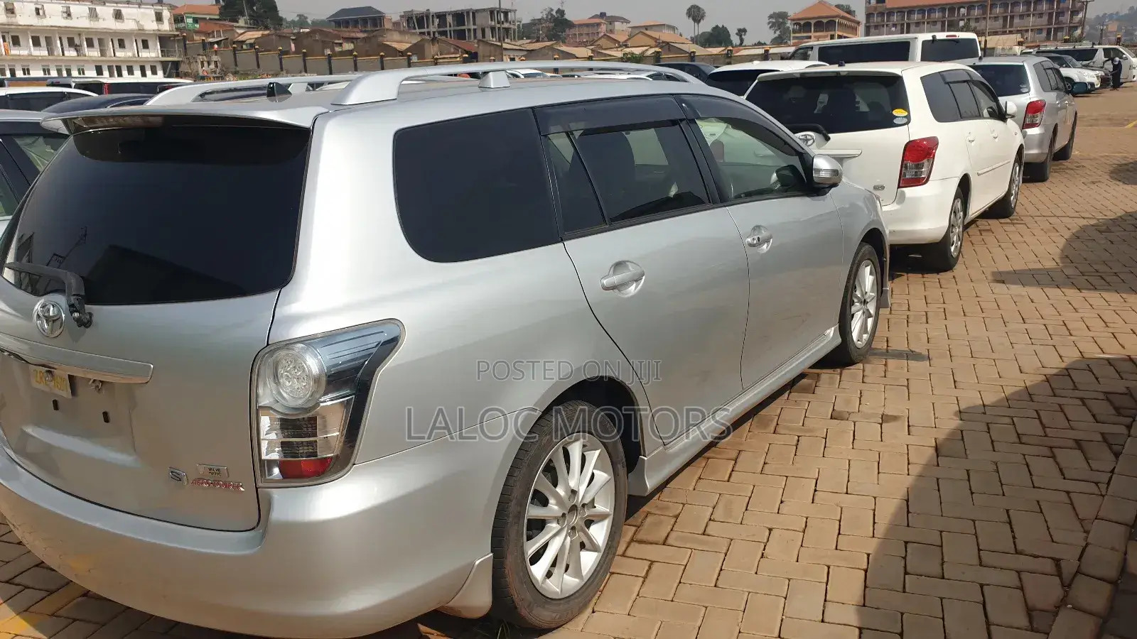 Toyota Corolla Fielder 1.5 Petrol FWD 2012 Silver
