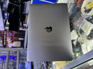 Laptop Apple MacBook 2018 16GB Intel Core I5 SSD 256GB