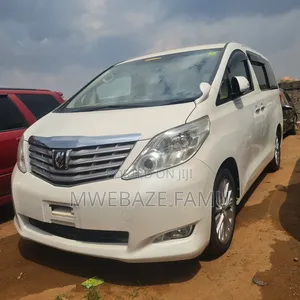Photo - Toyota Alphard 2013 White