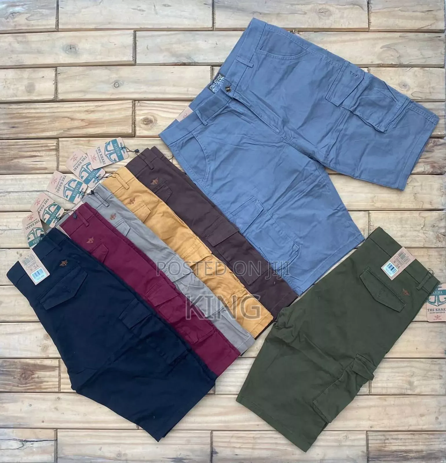 Modern Kaki Fit Cargo Tour Shorts