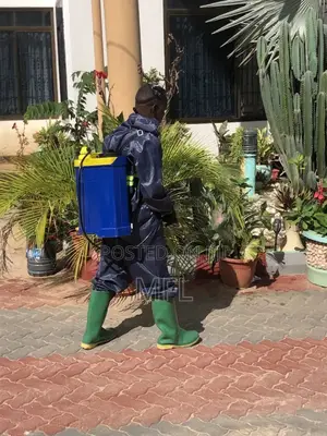 Fumigator (Bugs, Mosquitoes, Roaches,Rats,Bats,Snakes)