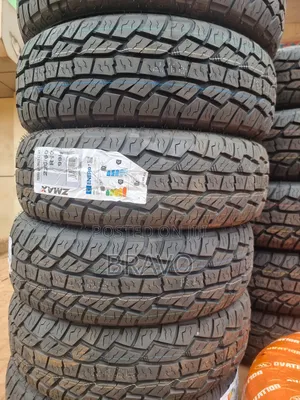 Seasonal Tyres Size 17 for Subaru, Harrier, Klugar.