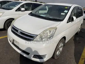 Toyota ISIS 1.8 G 2WD 2010 White