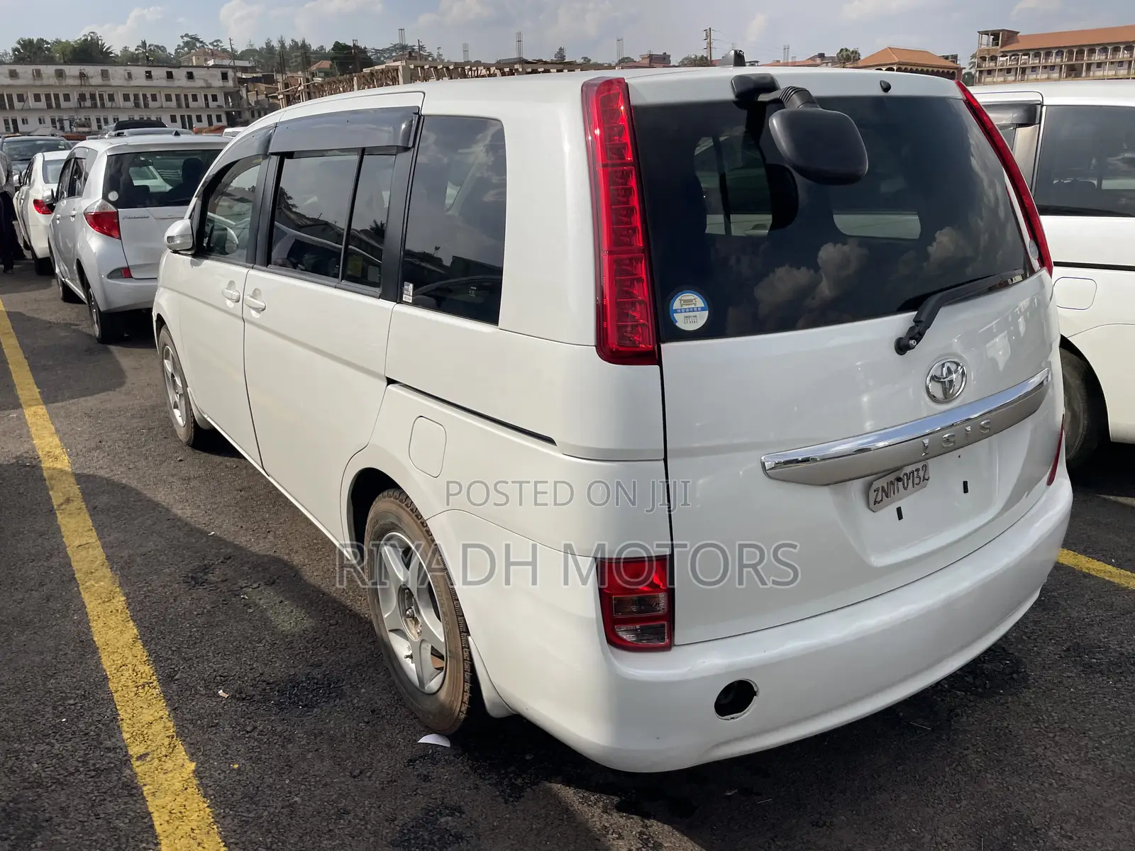 Toyota ISIS 1.8 G 2WD 2010 White