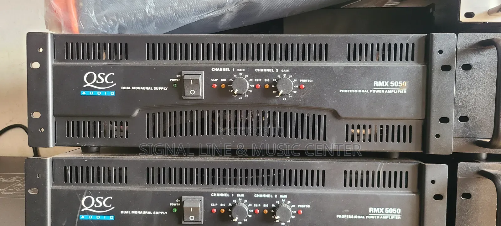 QSC RMX 550 Amplifier