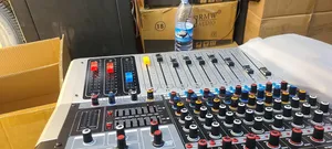 Yamaha Kv-120 Amp Mixer 12channels