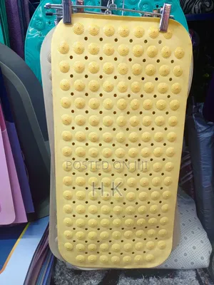 Beige Textured Rubber Bath Mat by Kenney.