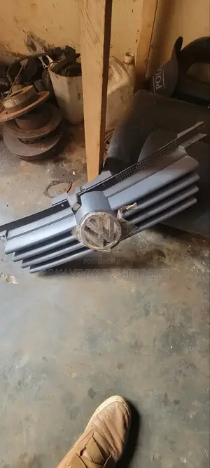 Grill Volkswagen Borah