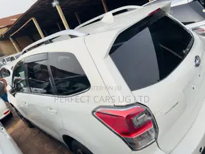 Subaru Forester 2.5i Premium AWD 2016 White