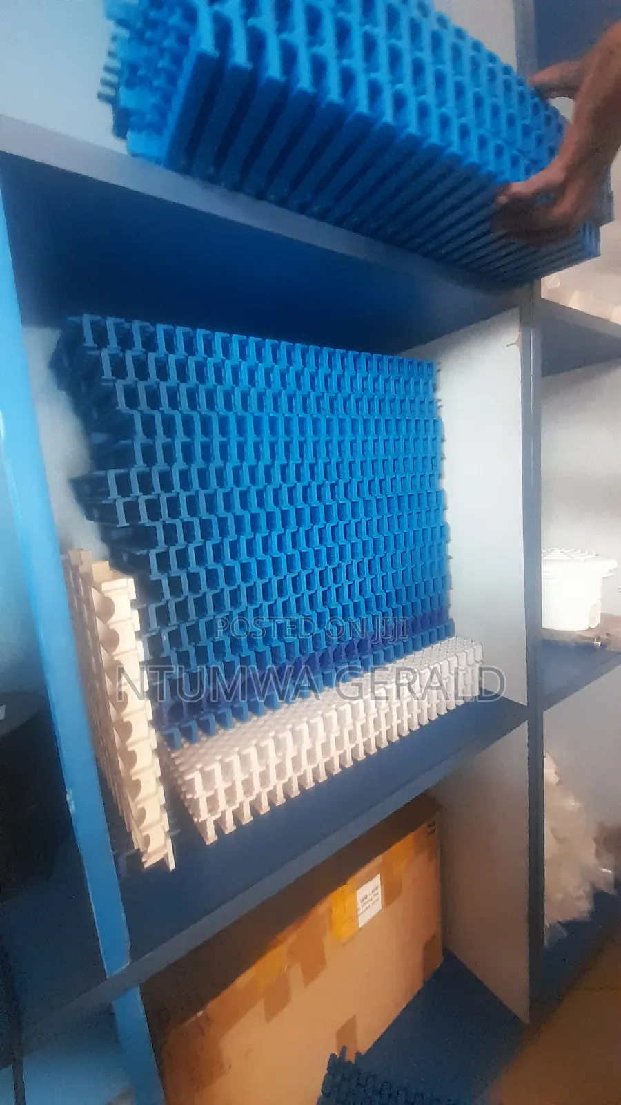 Grating for Overflow Swimming Pools