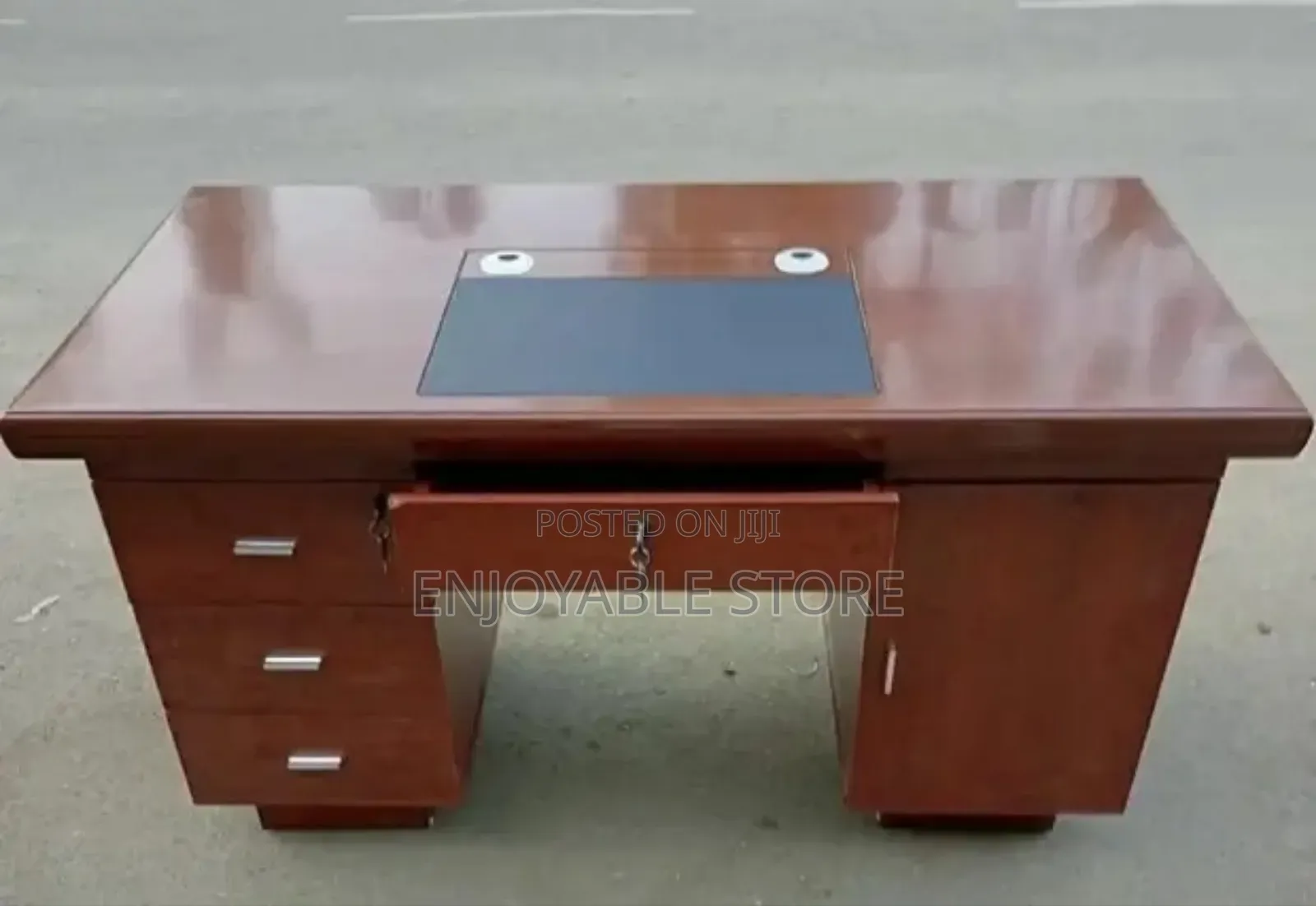 High Quality Office Desks Office Desks Brand New