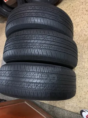 255/60r18 Dunlop Tires Good Condition.