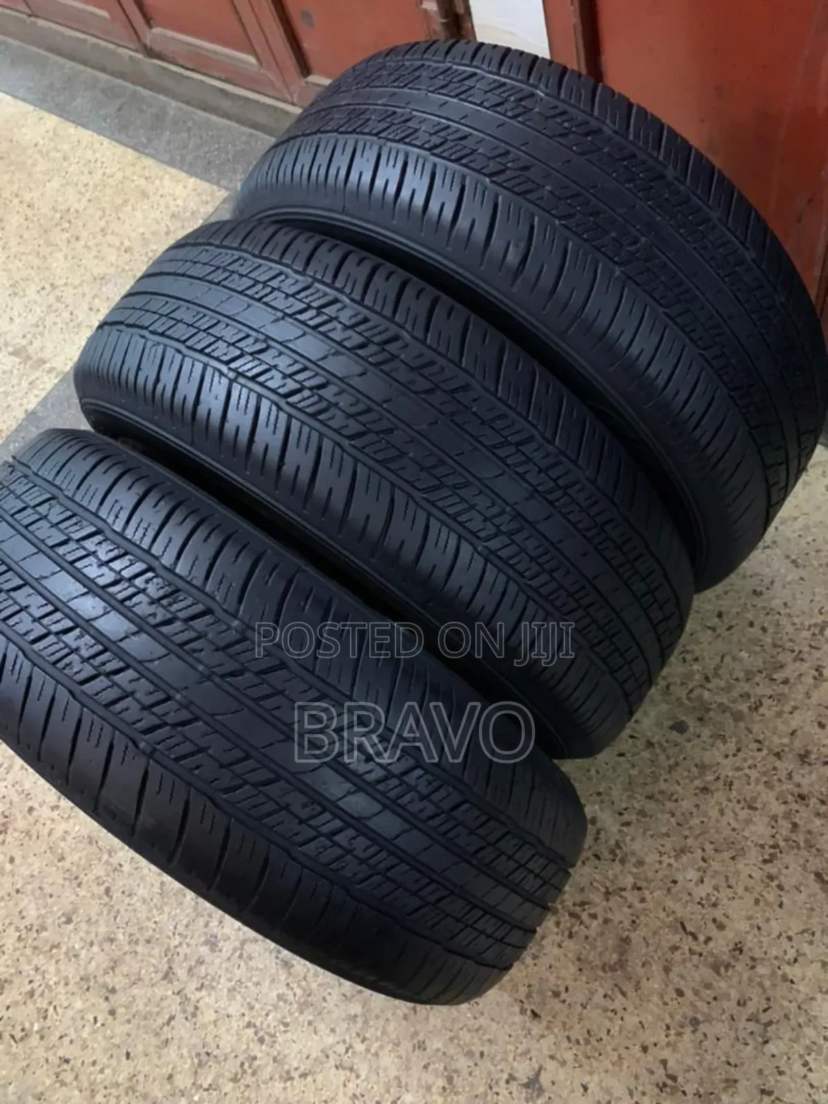 255/60r18 Dunlop Tires Good Condition.