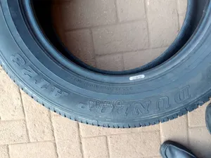 255/60r18 Dunlop Tires Good Condition.