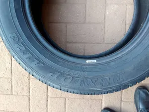 255/60r18 Dunlop Tires Good Condition.
