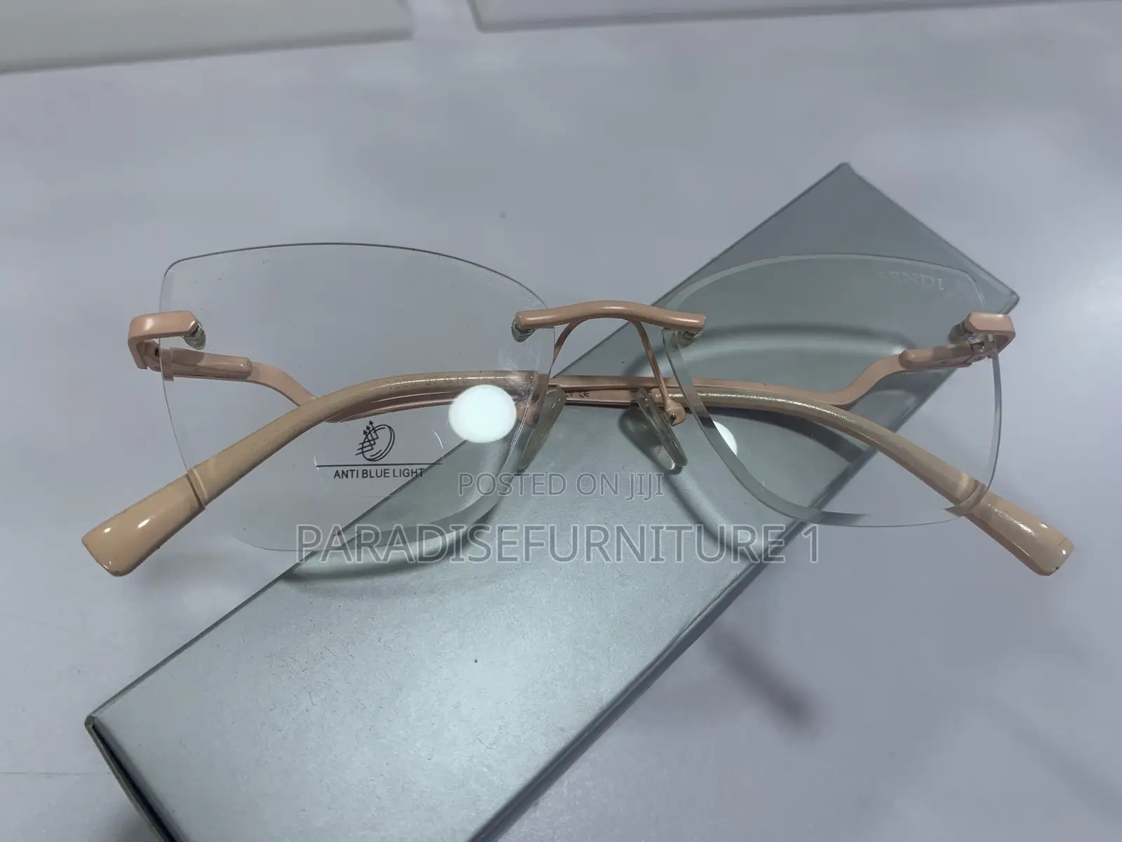 Light Glasses