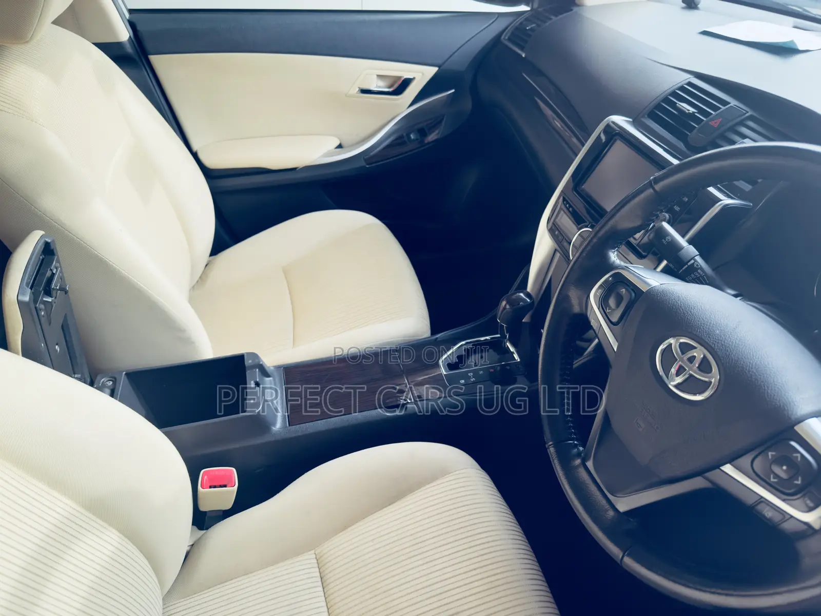 Toyota Premio 1.8 AWD 2018 Silver