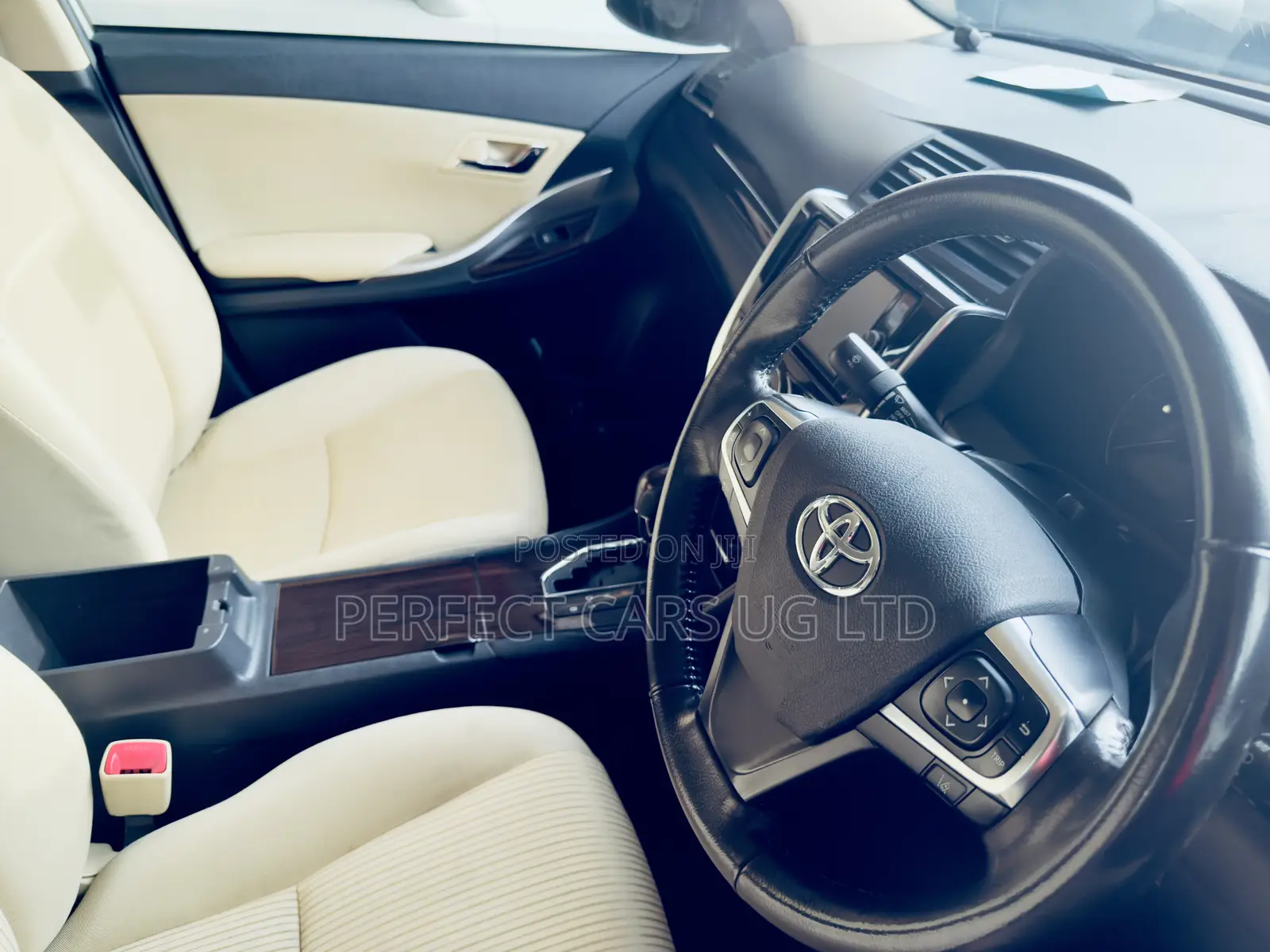 Toyota Premio 1.8 AWD 2018 Silver