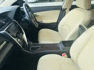 Toyota Premio 1.8 AWD 2018 Silver