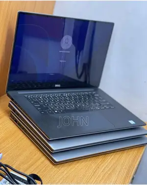 Laptop Dell Precision 5520 16GB Intel Core I7 SSHD (Hybrid) 512GB
