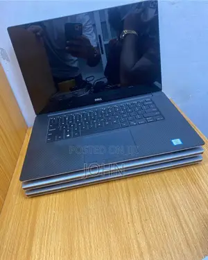 Laptop Dell Precision 5520 16GB Intel Core I7 SSHD (Hybrid) 512GB
