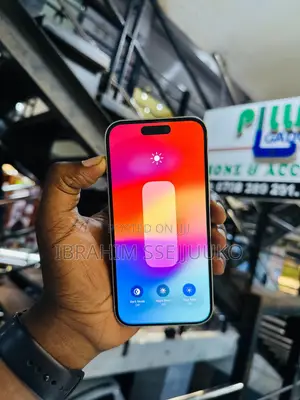 Apple iPhone 15 128 GB Green