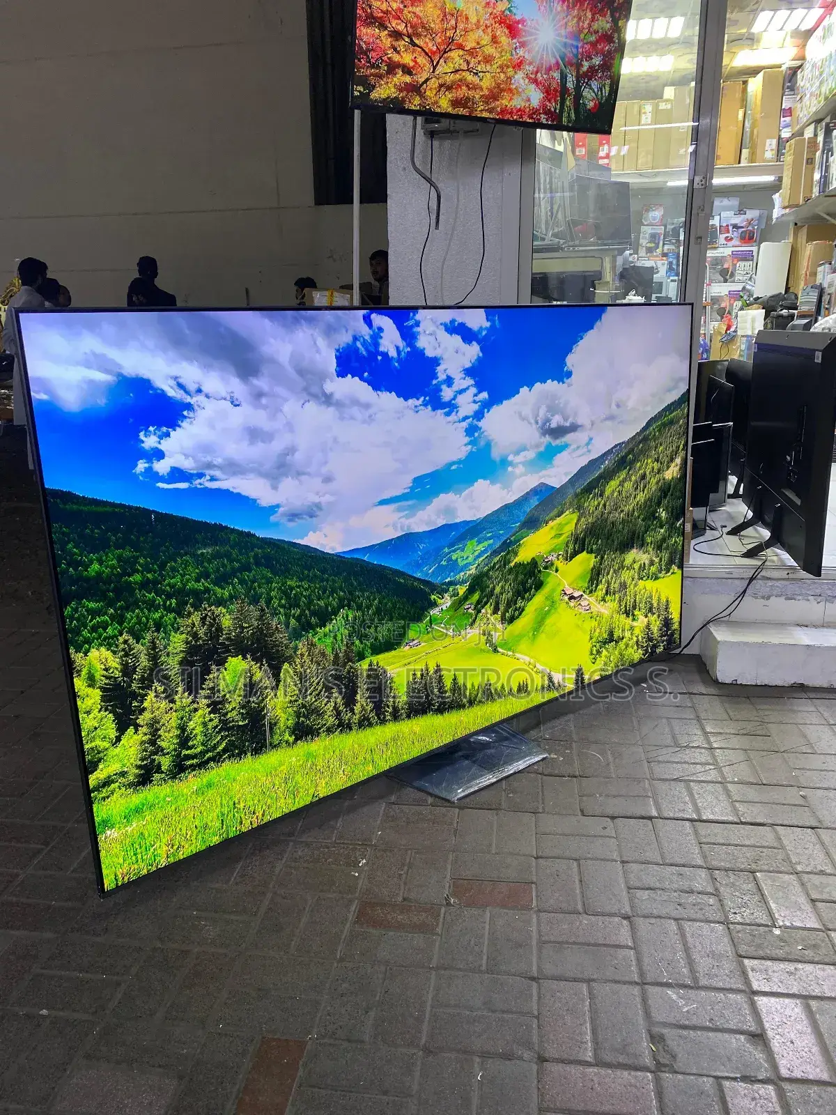 Open Box Samsung 98" Q80C Qled TV