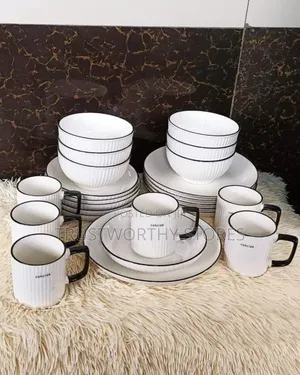24 Pieces Dinner Set