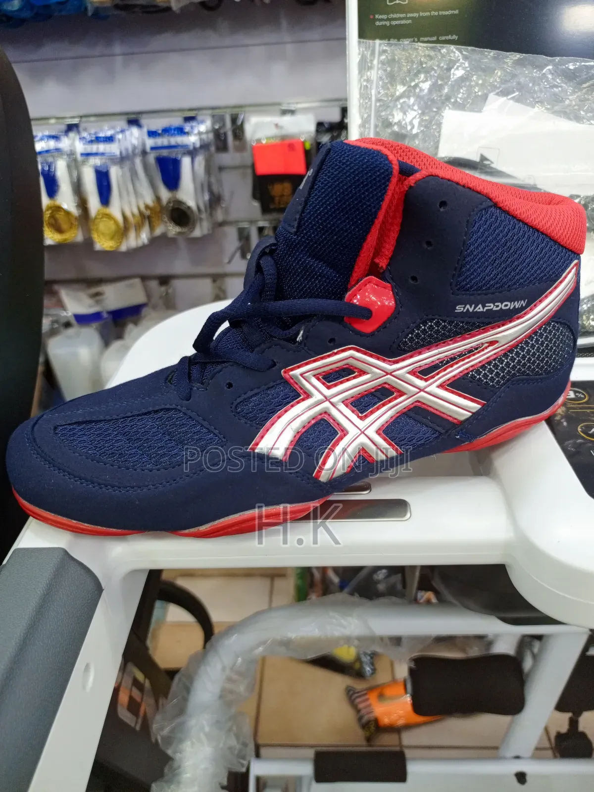 ASICS Men's Snapdown Boxing and Wrestling Shoes.