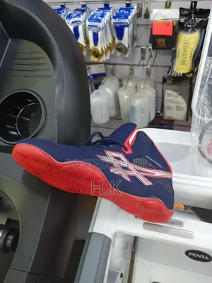 ASICS Men's Snapdown Boxing and Wrestling Shoes.