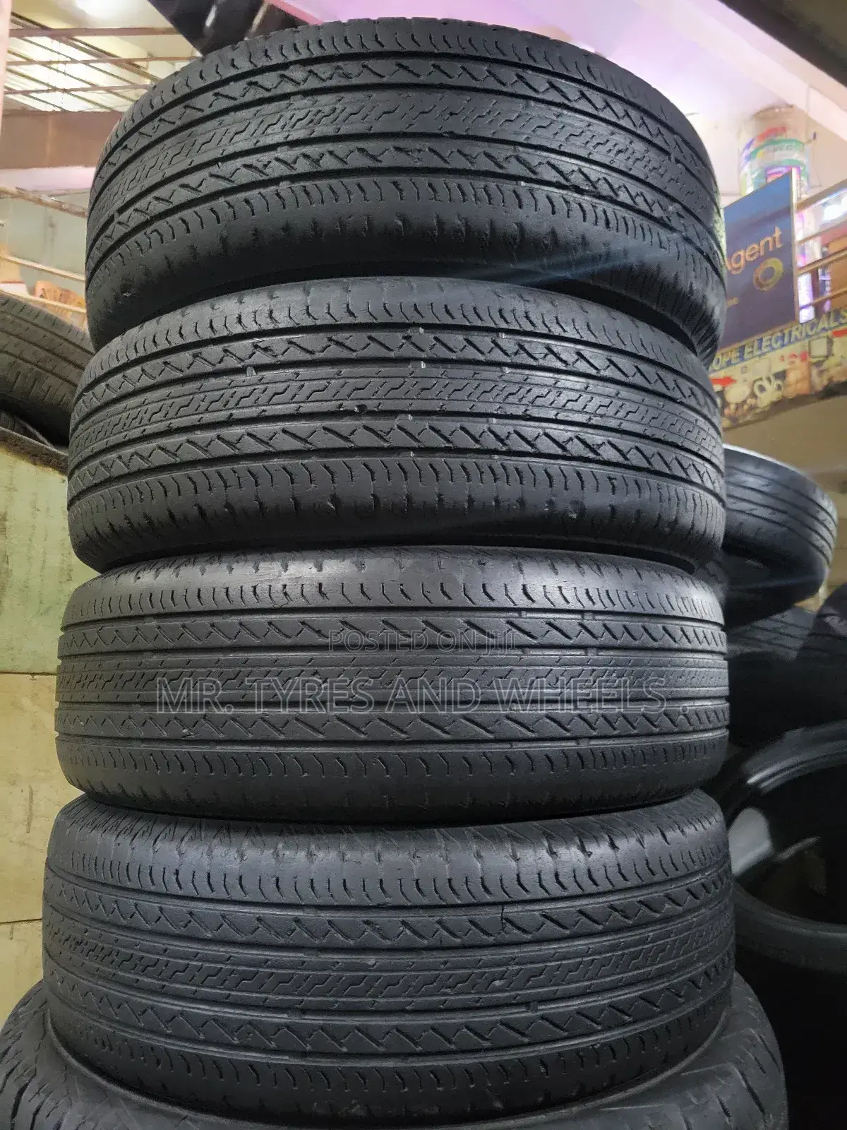 215 65 R16 Bridgestone Made in Japan Each Gd Tires 4rm Gd Pi