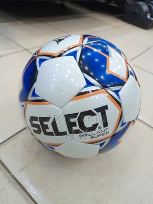 Select Brillant Super Soccer Balls. Size 4 5