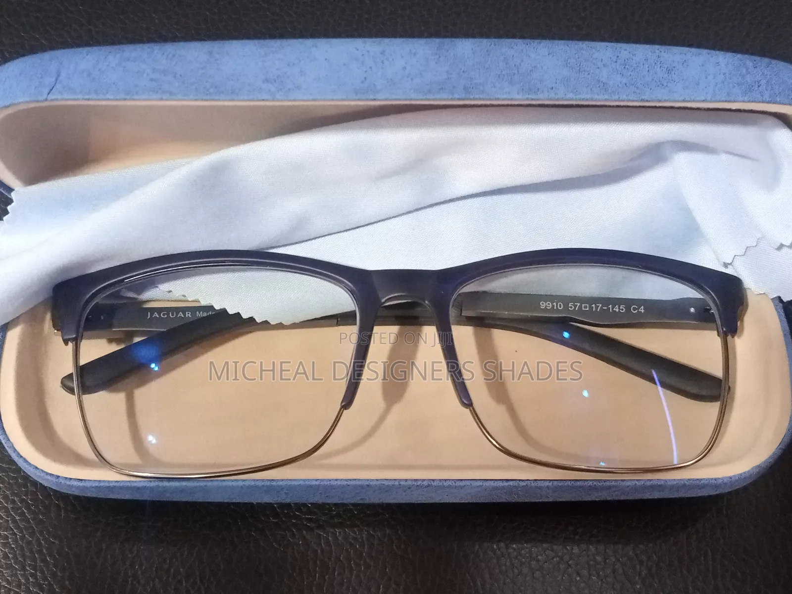 Photo Chromic Glasses