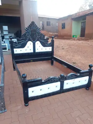 Elegant 5x6 Wood and Leather Bed