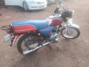 Bajaj Boxer 2022 Red