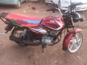TVS HLX 125 2022 Red