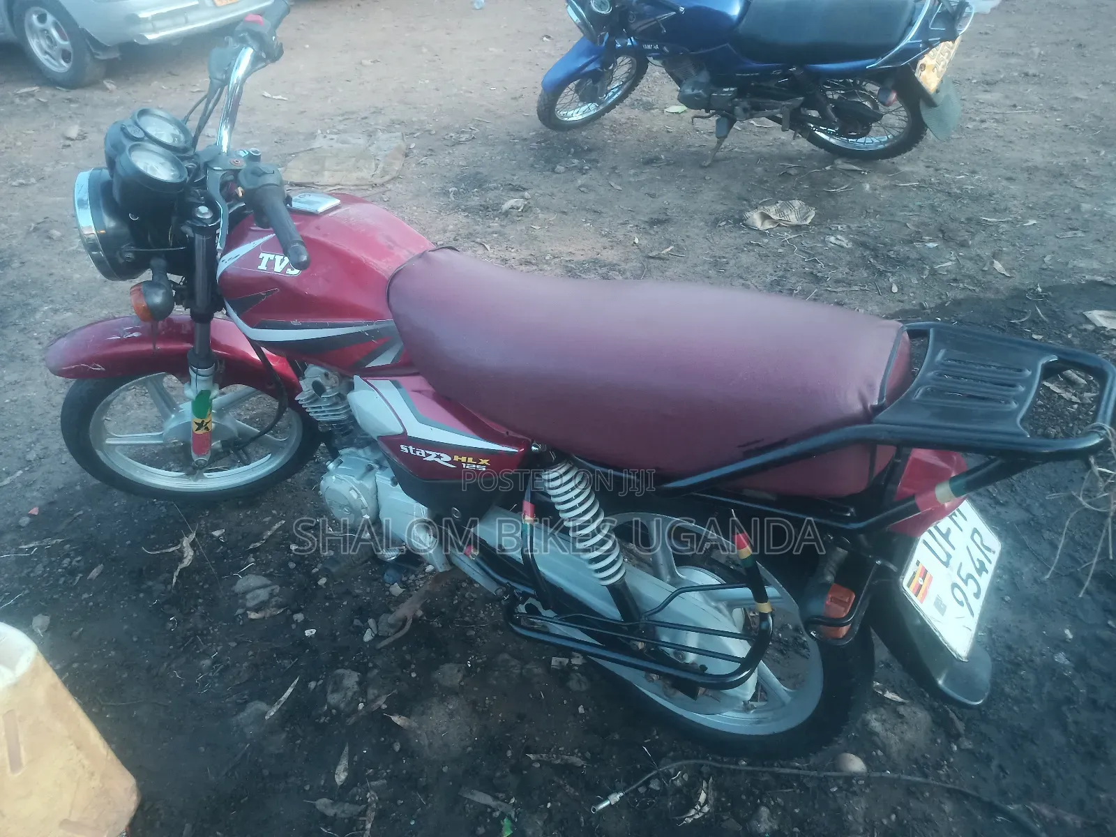 TVS HLX 125 2022 Red