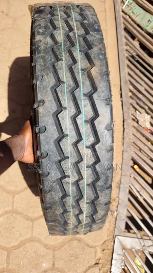 700r16 Onyx Highway Tyres