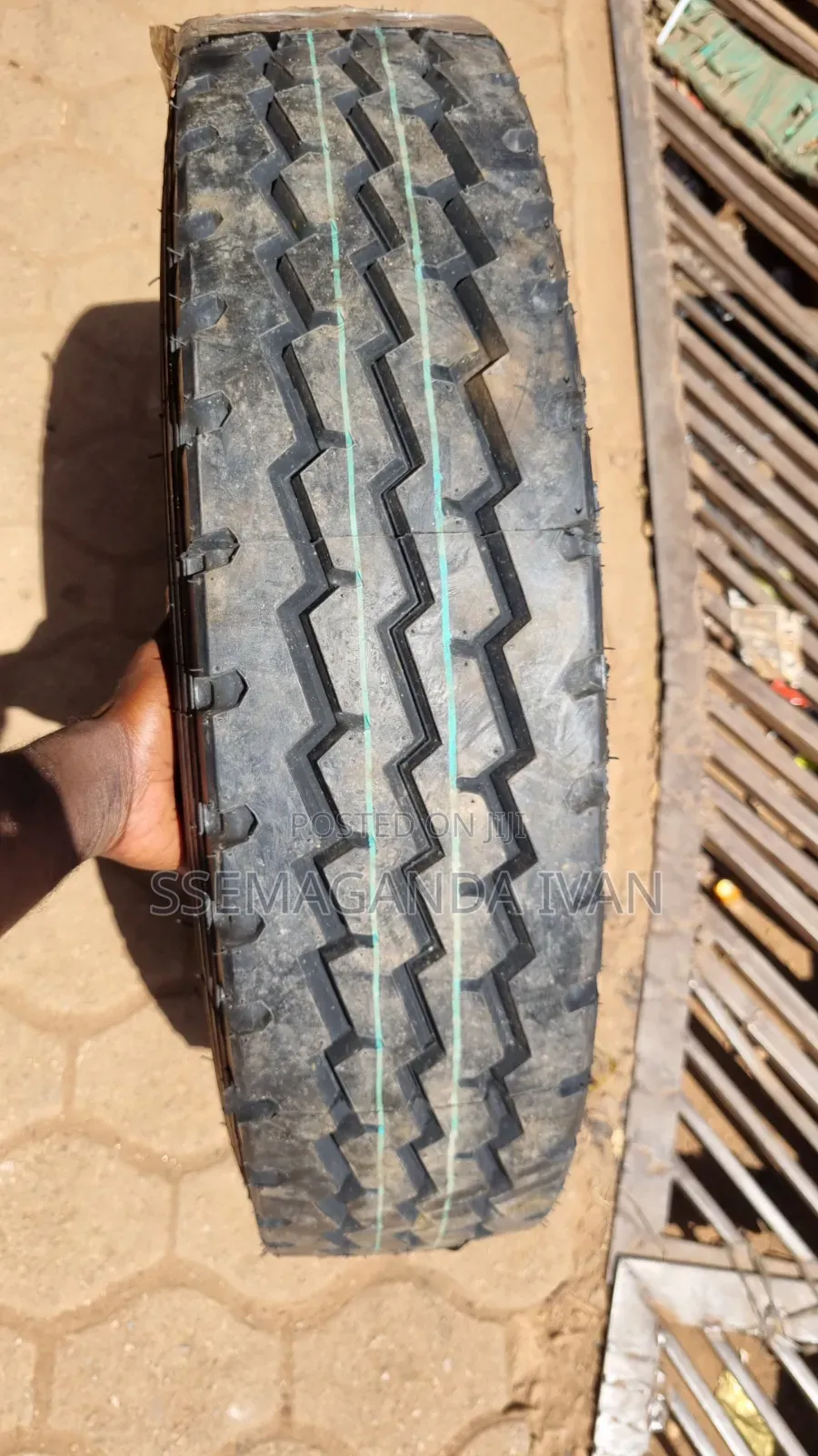 700r16 Onyx Highway Tyres