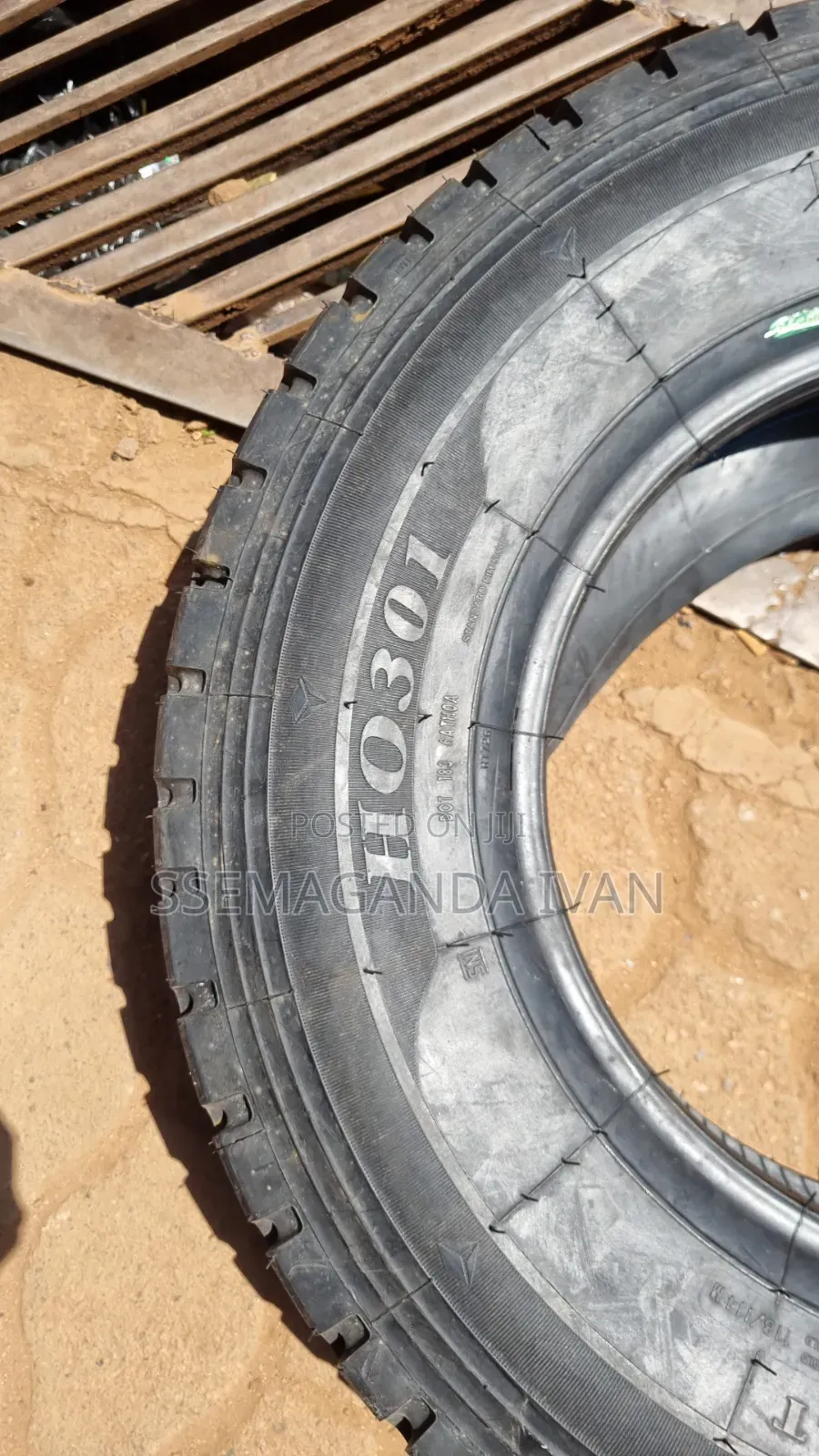 700r16 Onyx Highway Tyres