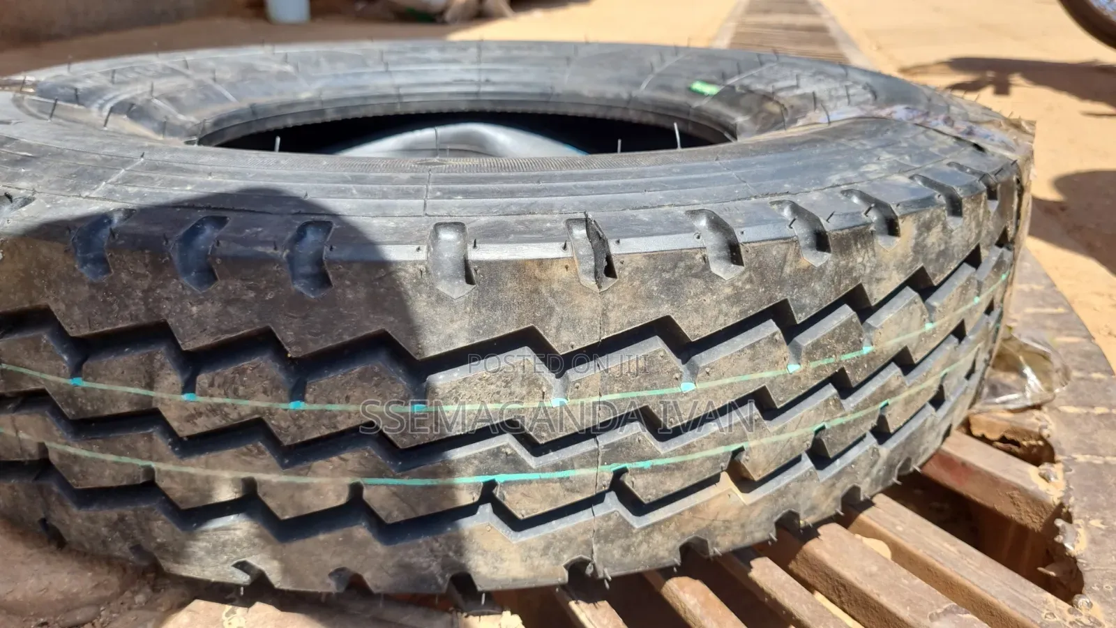 700r16 Onyx Highway Tyres