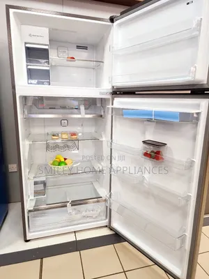 RT715 Hisense 715ltrs Frost Free High End Refrigerator